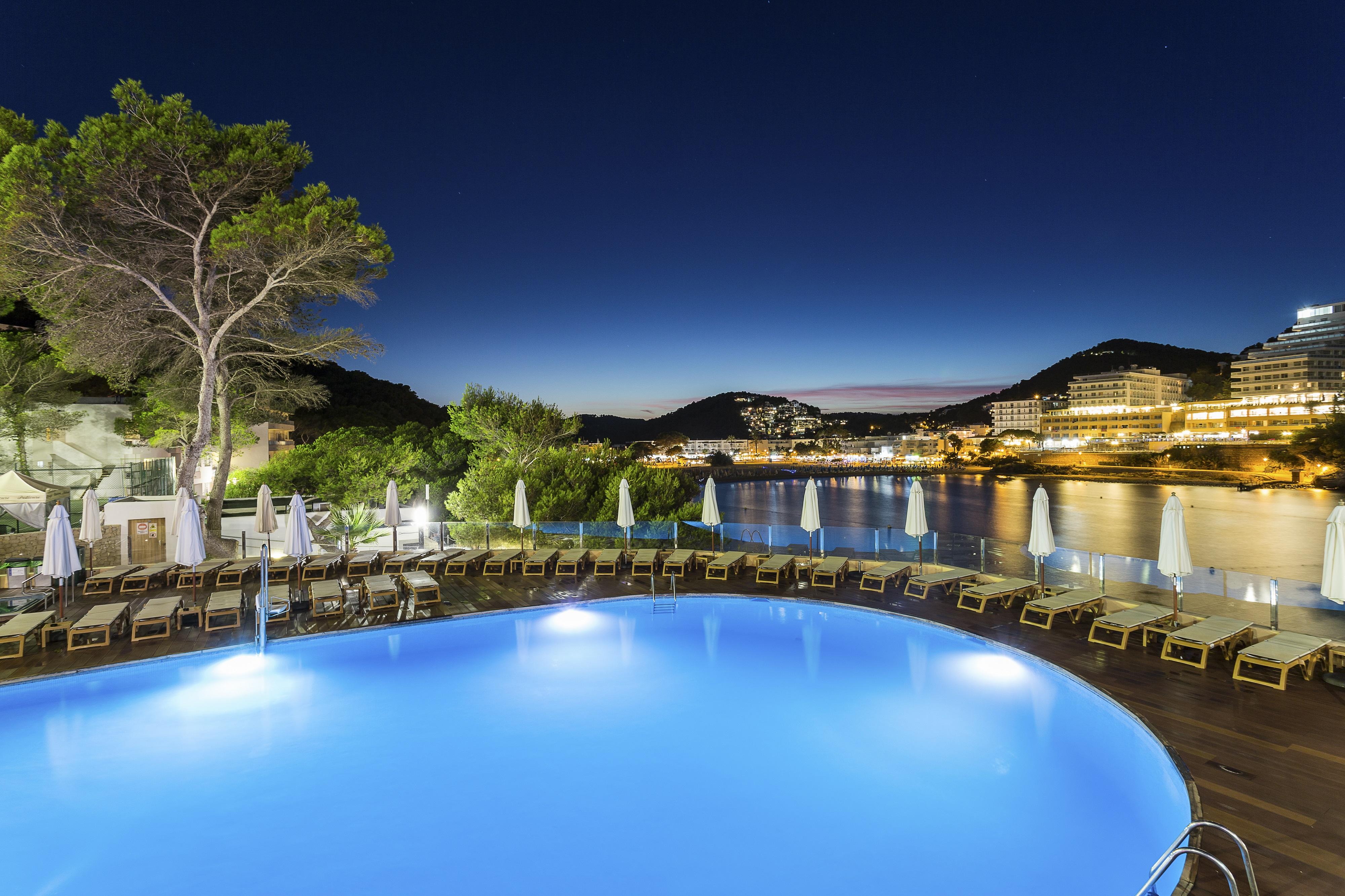 Palladium Hotel Cala Llonga - Adults Only Exterior photo