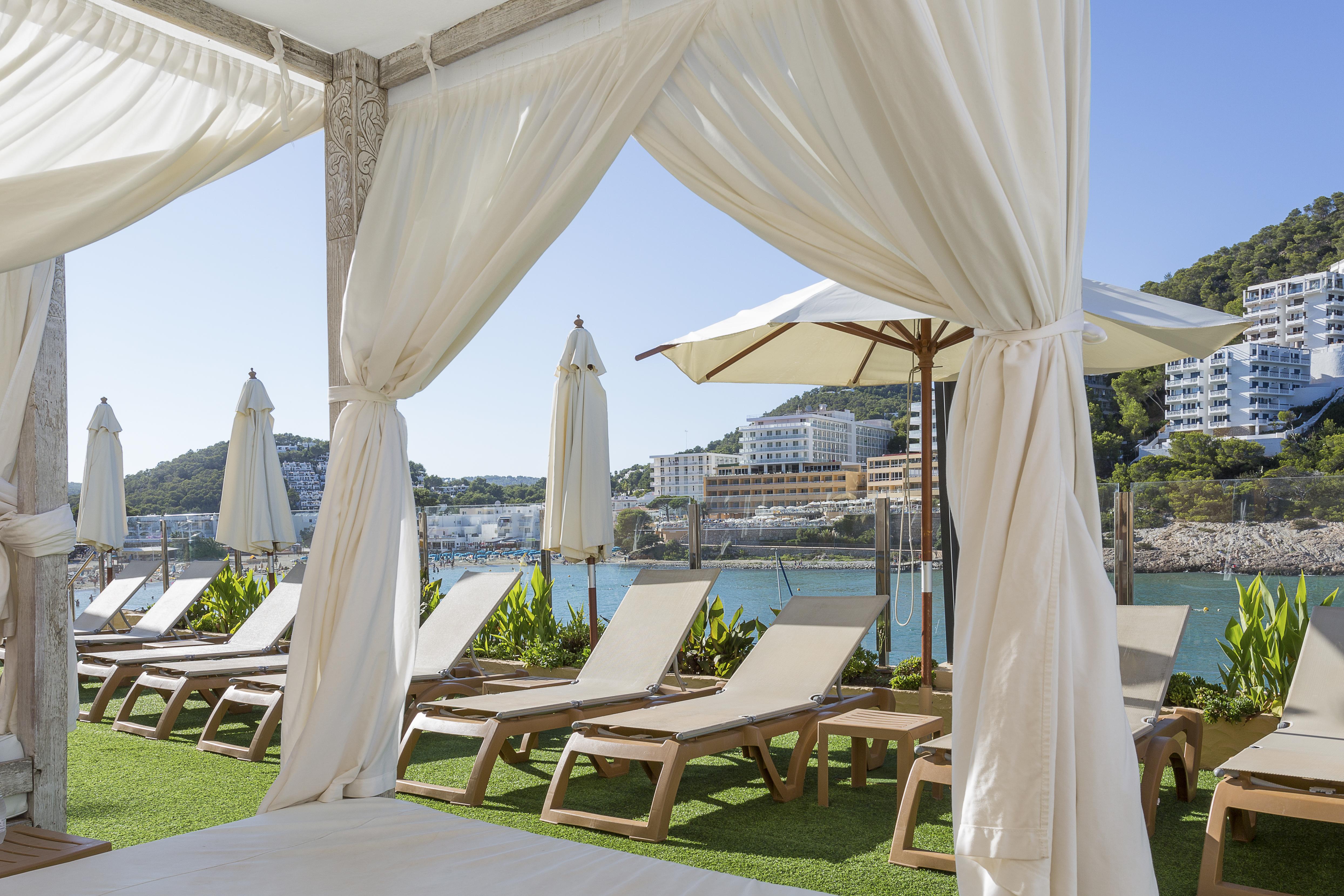 Palladium Hotel Cala Llonga - Adults Only Exterior photo