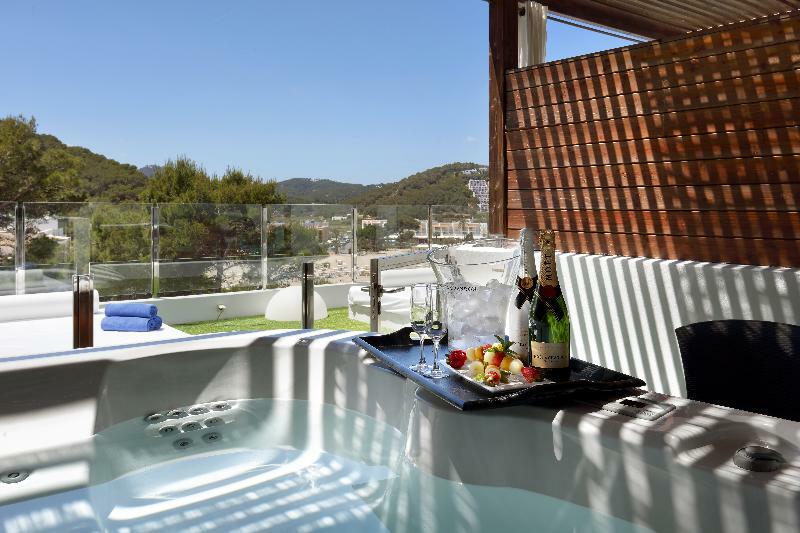 Palladium Hotel Cala Llonga - Adults Only Exterior photo